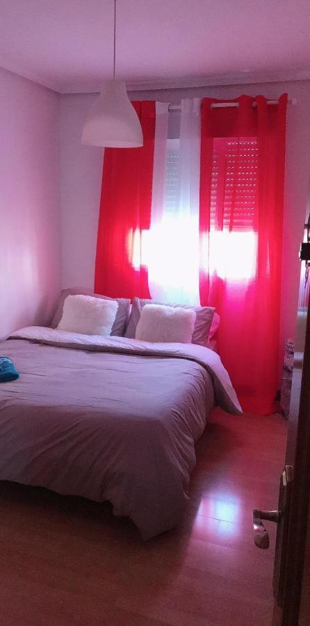 מדריד Apartamento De 3 Dormitorios Por Entrevias מראה חיצוני תמונה